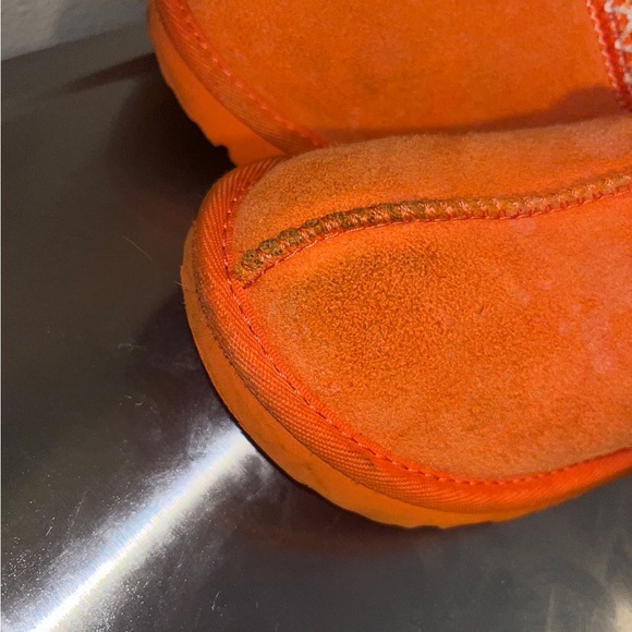 Kids Ugg Slippers - Picture 6 of 6